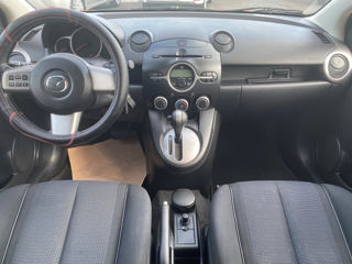 Mazda 2 foto 11