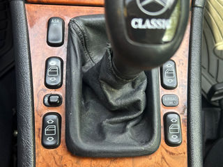 Mercedes E-Class фото 9