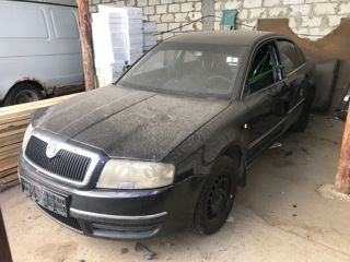 Skoda Superb foto 2