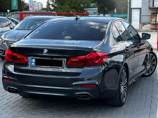 BMW 5 Series foto 3