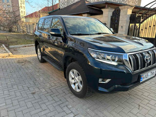 Toyota Land Cruiser Prado foto 2