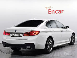 BMW 5 Series foto 2