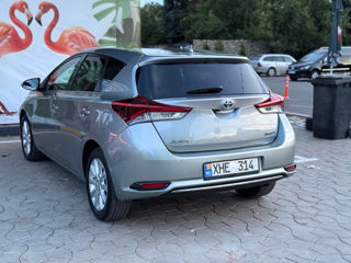 Toyota Auris foto 6