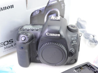 Canon 5d mark 4 + 24-70mm Tamron