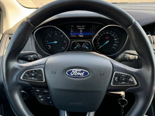 Ford Focus foto 8