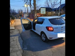 Dacia Sandero foto 4