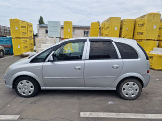 Opel Meriva foto 2