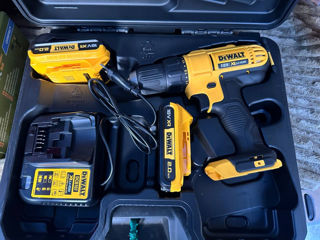 Шуруповерт dewalt оригинал dcd771