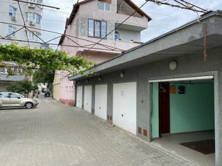Se vinde garaj sector Centru str. Eminescu colt cu Bucuresti 30,1 m2, privatizat, сu subsol, ideal foto 2