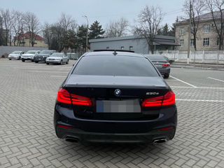 BMW 5 Series foto 5