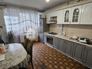 Apartament cu 3 camere, 78 m², Ciocana, Chișinău foto 2