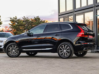 Volvo XC60 foto 2