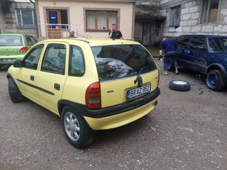 Opel Corsa foto 4