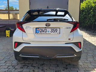 Toyota C-HR foto 9