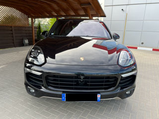 Porsche Cayenne foto 2