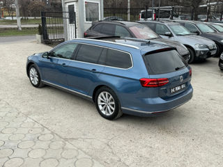 Volkswagen Passat foto 8