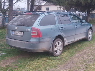 Skoda Octavia foto 2