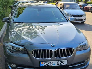 BMW 5 Series foto 5