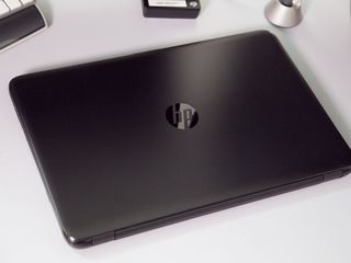 Vind Laptop HP 15-RA049NQ, Intel Celeron N3060, 4GB DDR3, HDD 500GB, Intel HD Graphics la doar 105e