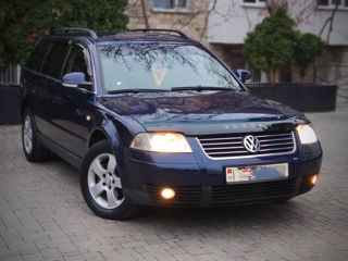 Volkswagen Passat foto 1