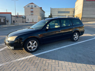 Ford Mondeo foto 2