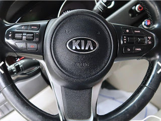 KIA Carnival foto 15