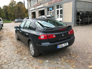 Renault Laguna foto 2