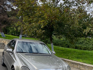 Mercedes E-Class foto 3