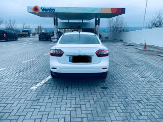 Renault Fluence foto 6