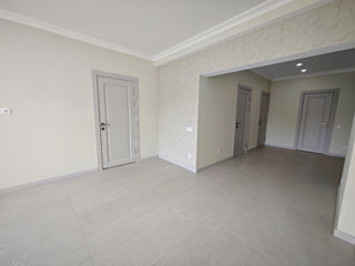 Apartament cu 3 camere, 135 m², Centru, Chișinău foto 8