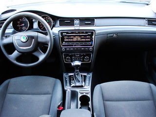 Skoda Superb foto 6