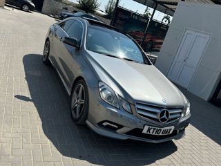 Mercedes E-Class Coupe foto 2