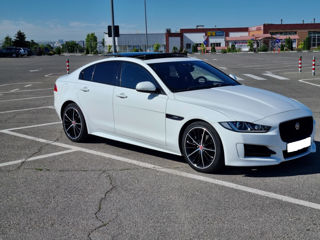 Jaguar XE foto 6