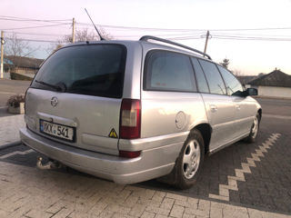 Opel Omega foto 6