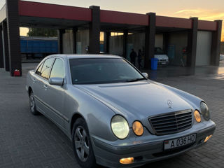 Mercedes E-Class