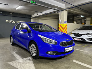 KIA Ceed foto 2