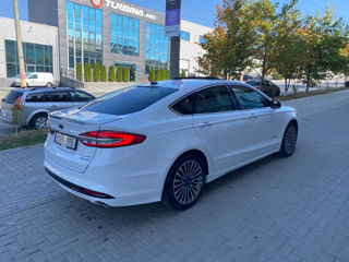 Ford Fusion foto 4