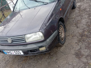 Volkswagen Vento foto 4