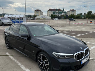 BMW 5 Series foto 2