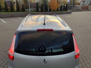 Renault Grand Scenic foto 3