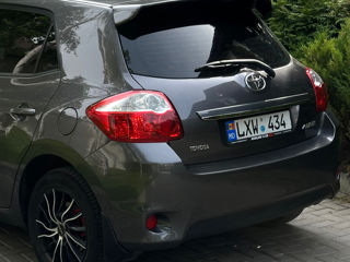 Toyota Auris foto 2