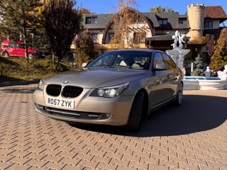 BMW 5 Series foto 2