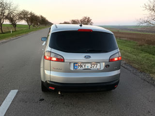 Ford S-Max foto 2