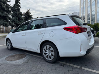 Toyota Auris foto 2