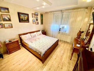 Apartament cu 3 camere, 179 m², Botanica, Chișinău foto 5