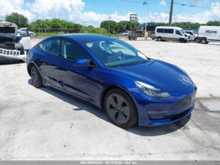 Tesla Model 3 foto 1