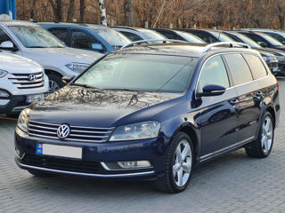 Volkswagen Passat foto 1