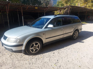 Volkswagen Passat foto 1