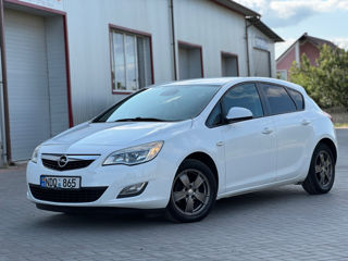 Opel Astra фото 2