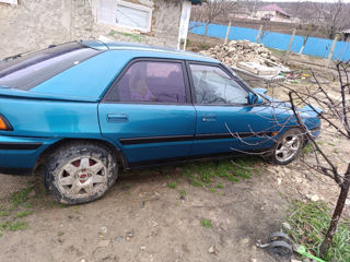 Mazda 323 foto 4